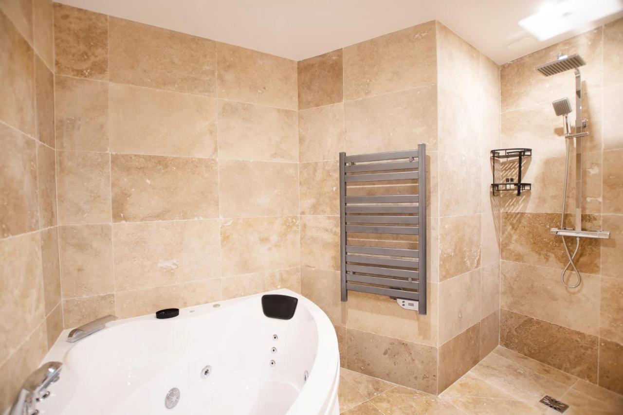 Апартаменти Guestready - Studio With Jacuzzi In The 10 Th Париж Екстер'єр фото